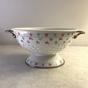 Vintage M. Kamenstein Inc. Enamel Colander Strainer floral with brass handles